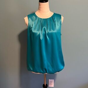 Liz Claiborne Turquoise Sleeveless Blouse. Med Black & Gold Zipper Back Closure